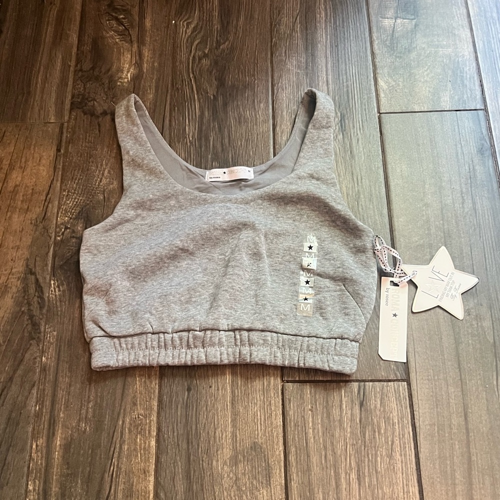 Nwt roma concept by rosee cropped tank